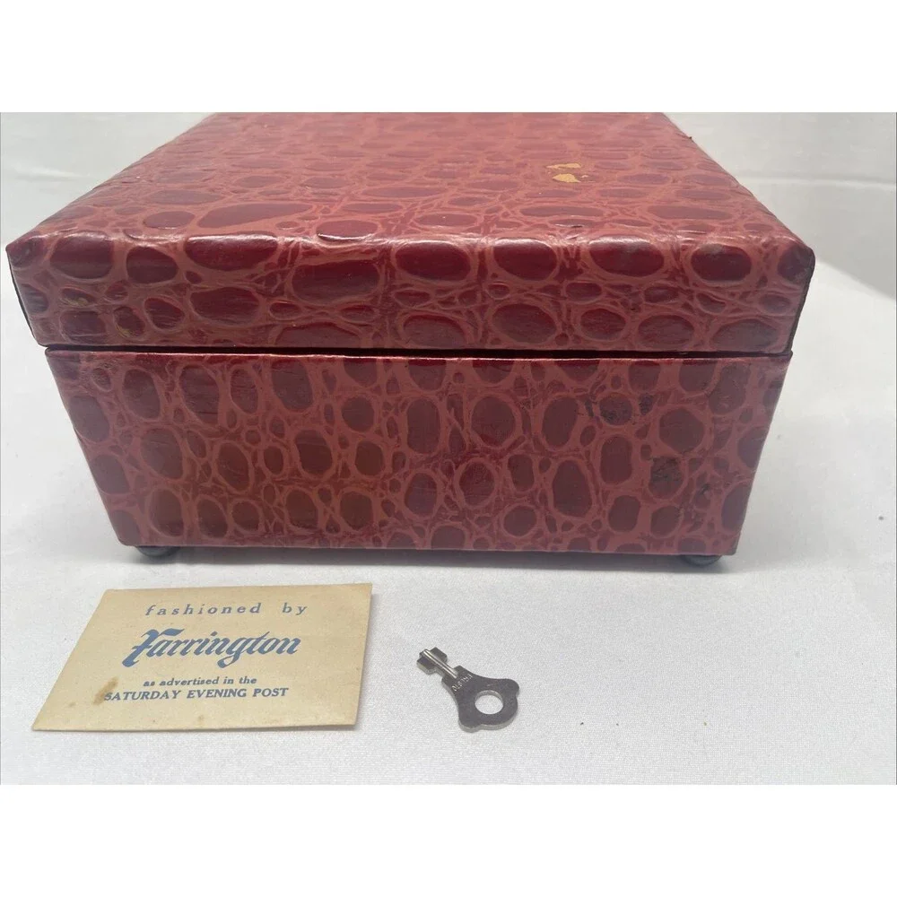 Vintage Red Faux Crocodile Jewelry Box Travel Case Lift Out Tray Locking Musical